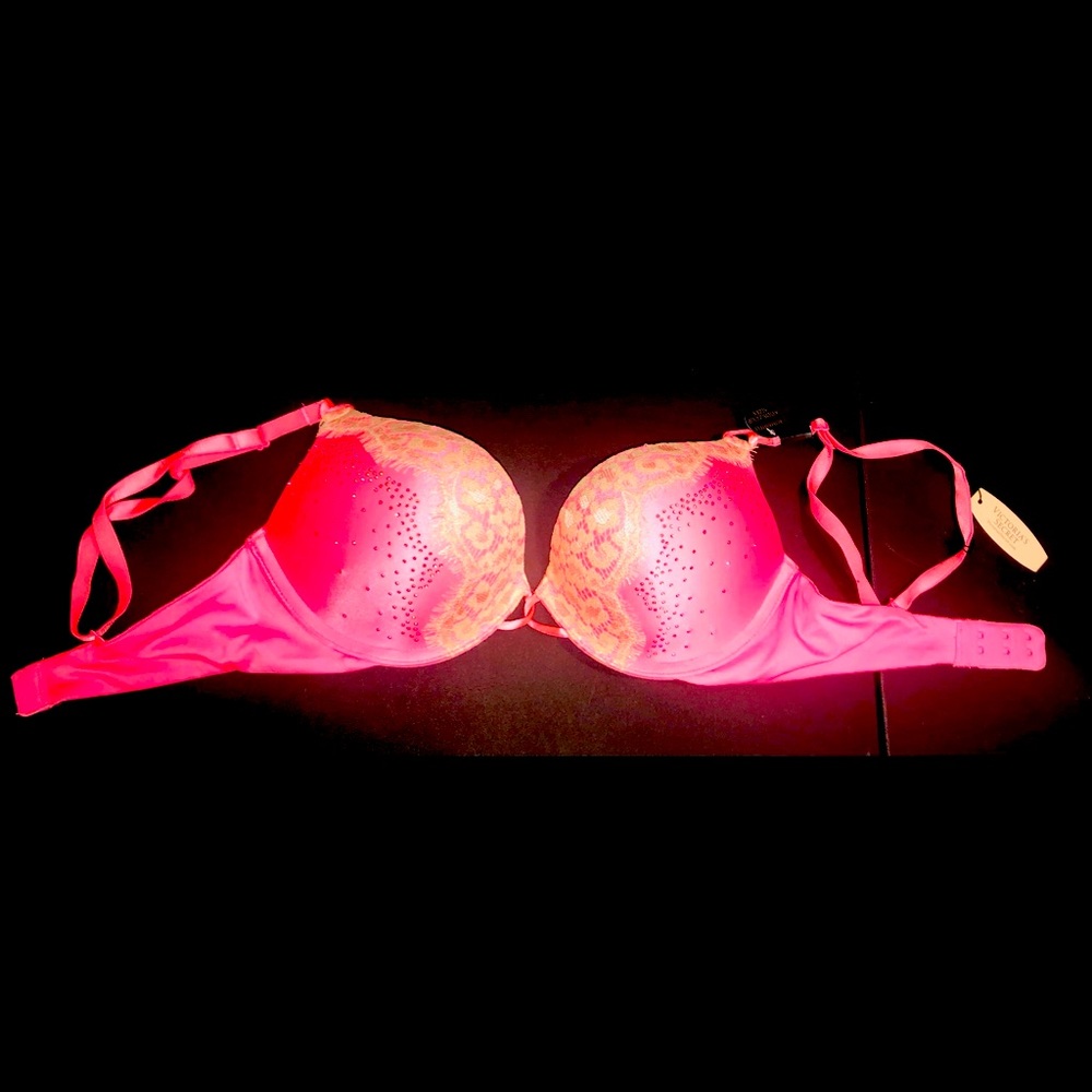 Victoria’s Secret Bombshell Bra 32C NEW NWT